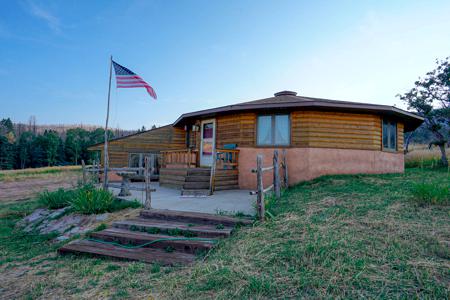 Paradise Acres Mountain Retreat for Sale in La Veta, Colorado